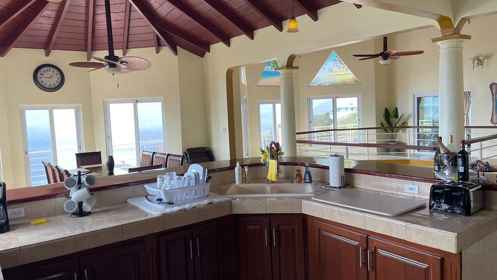 Nyaraló Holidaze Villas - Relax, Unwind & Rejuvenate! Great Carrot Bay