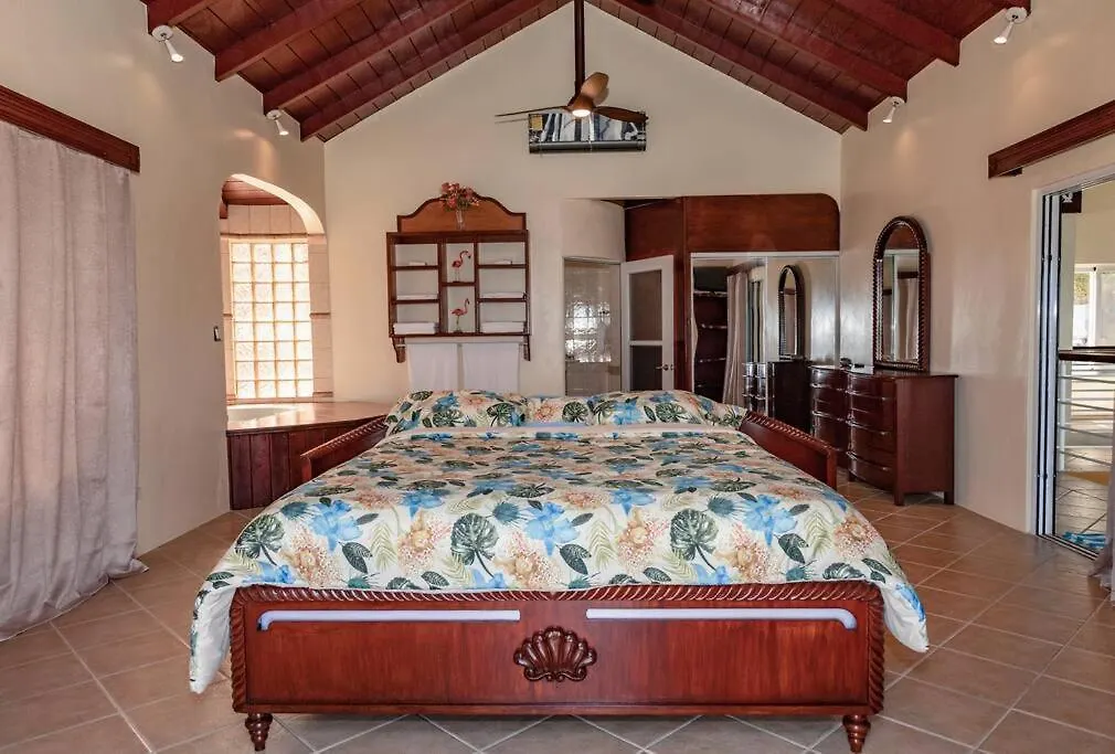 Holidaze Villas - Relax, Unwind & Rejuvenate! Great Carrot Bay 0*,