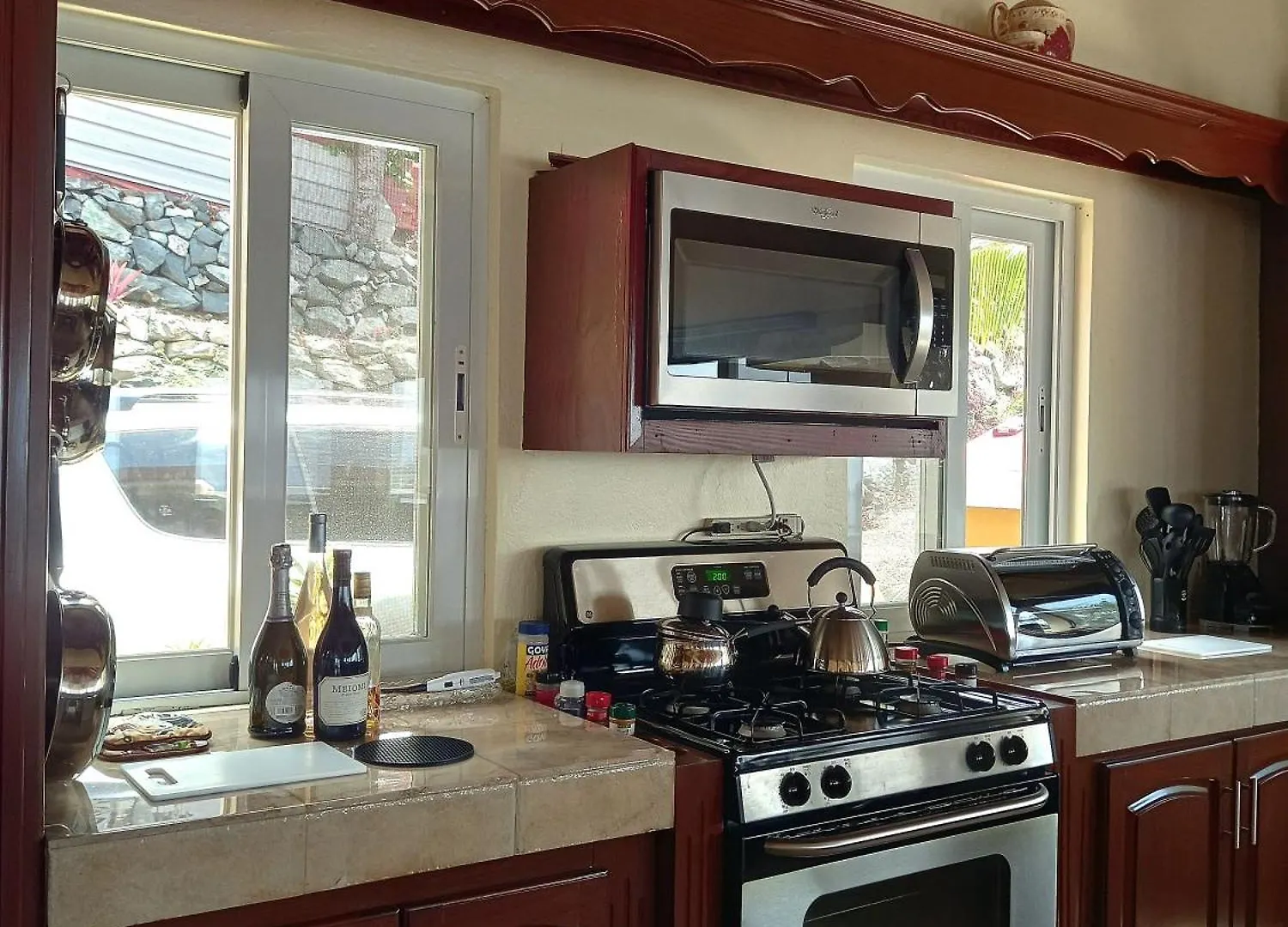 Holidaze Villas - Relax, Unwind & Rejuvenate! Great Carrot Bay Nyaraló